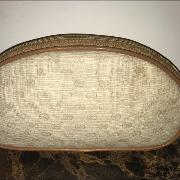 Vintage Gucci Monogram canvas cosmetic bag - Picture 2 of 8